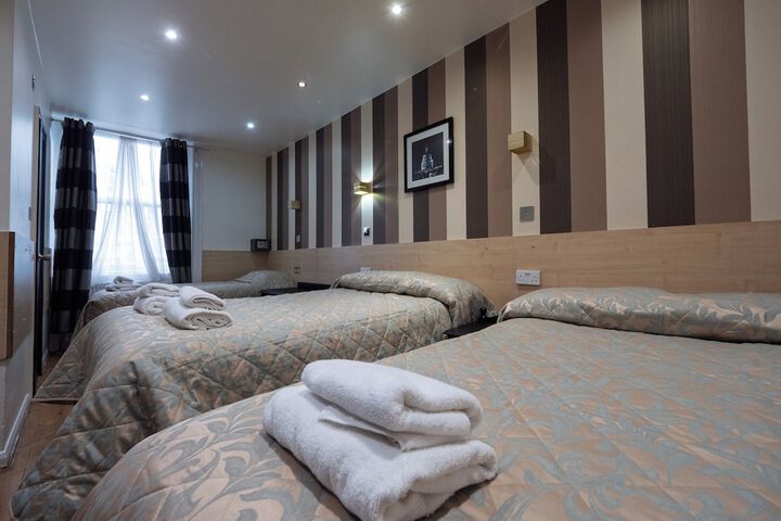 Room 13 of 46