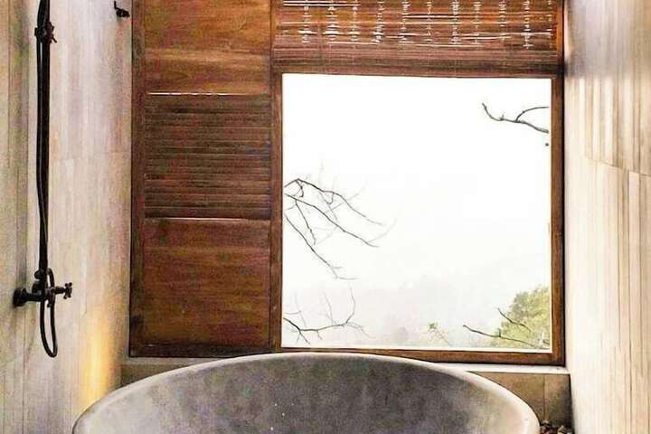Room 8 of 25