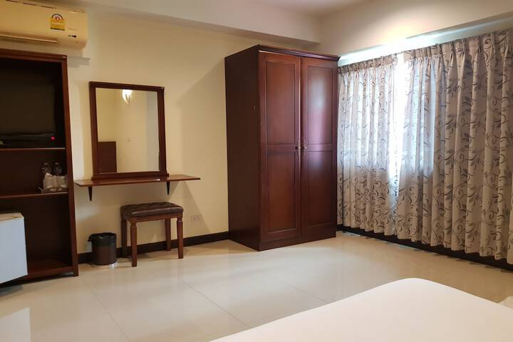 Room 14 of 49
