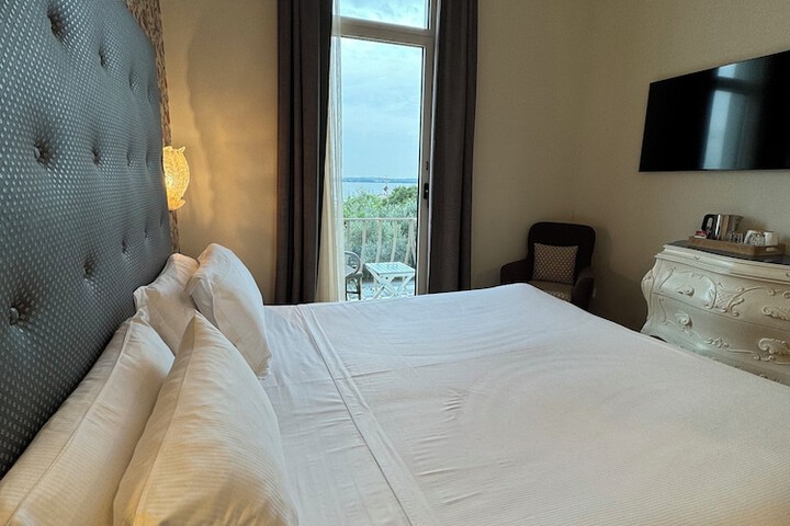 Room 40 of 112