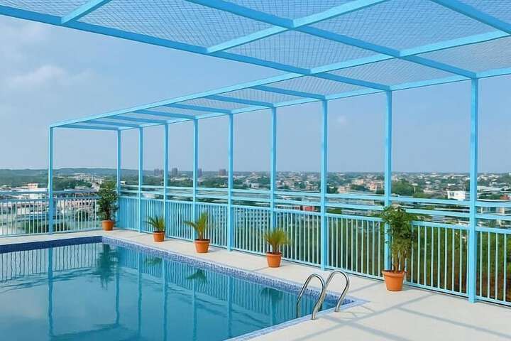Pool 66 of 77