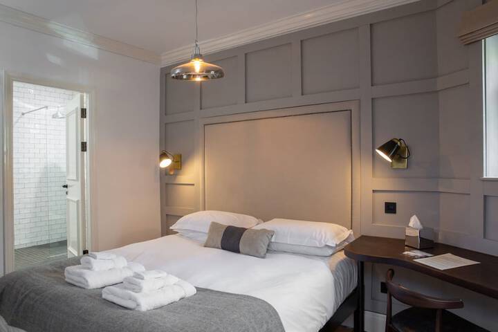 Room 8 of 29