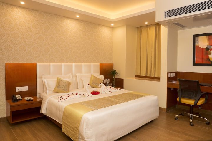 Room 5 of 37