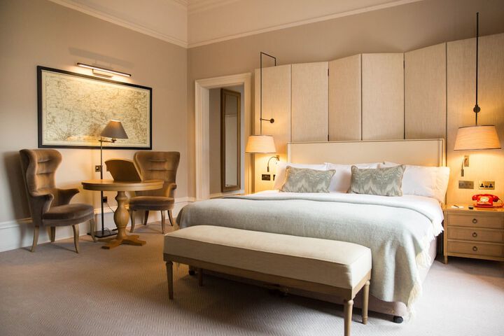 Room 15 of 110