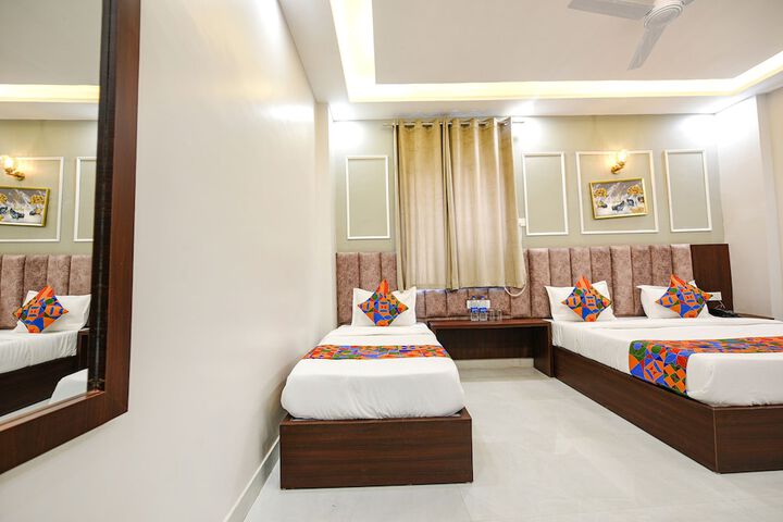 Room 26 of 38