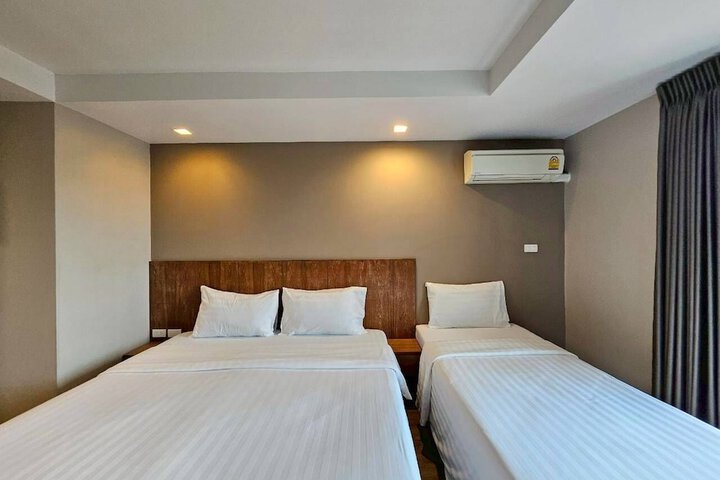 Room 44 of 94