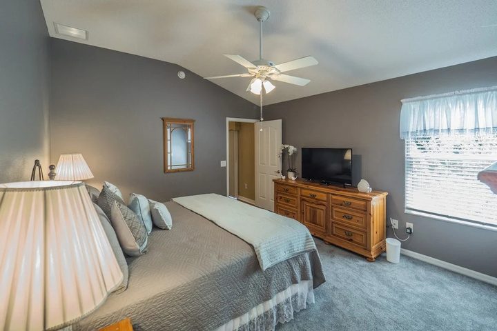 Room 3 of 21