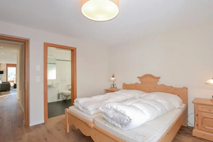 Room 3 of 12