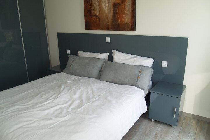 Room 4 of 39
