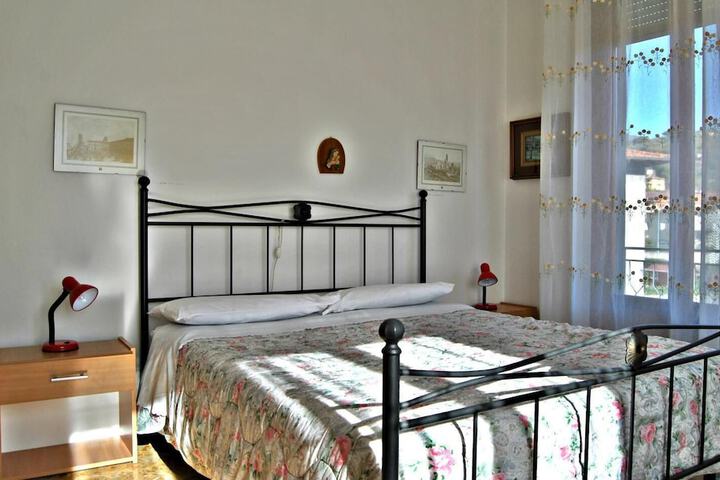 Room 8 of 26