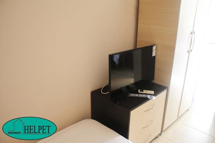 Room 13 of 25