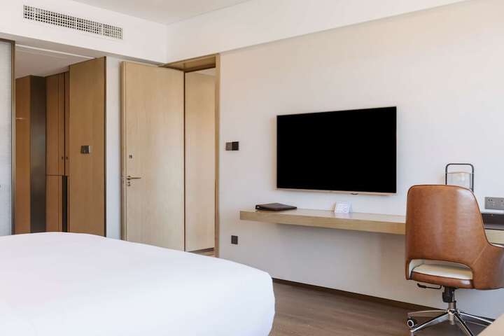 Room 11 of 131