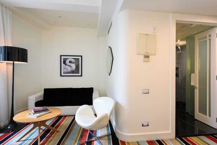 Room 44 of 68