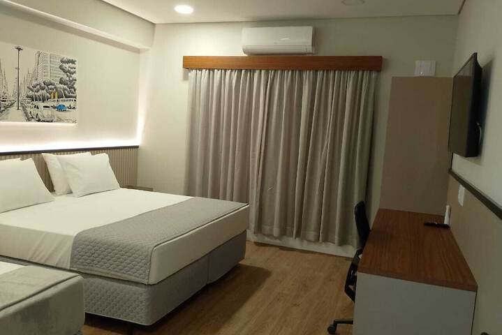 Room 6 of 37