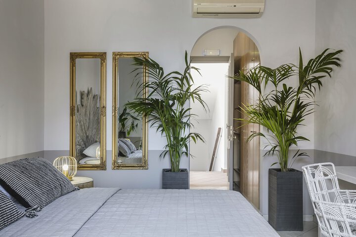 Room 20 of 98
