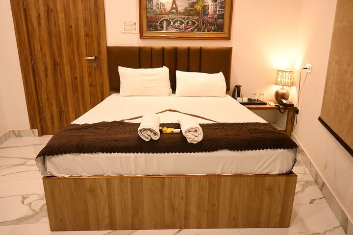 Room 37 of 86
