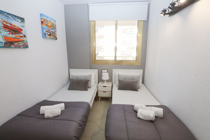 Room 7 of 10