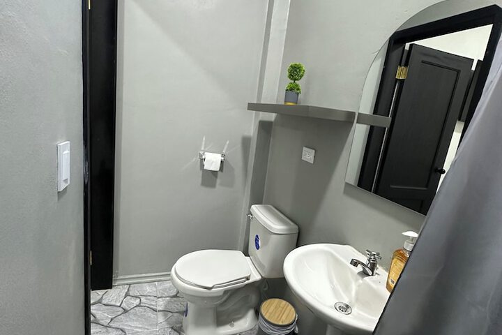 Room 15 of 16