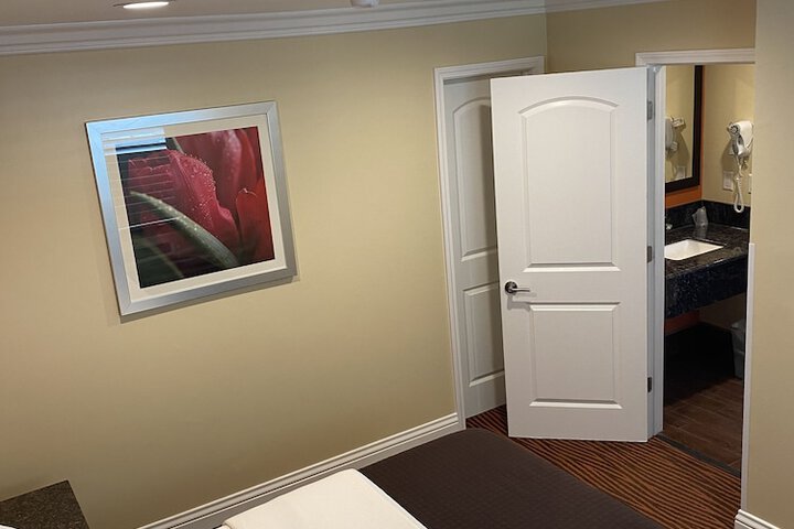 Room 7 of 23