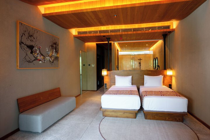Room 15 of 197
