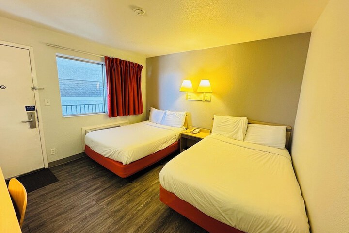 Room 20 of 75
