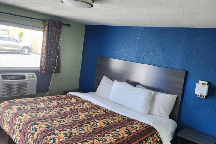2 Double Beds (7 of 10)