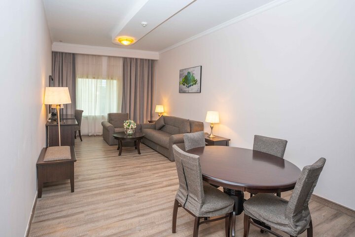 Room 25 of 46