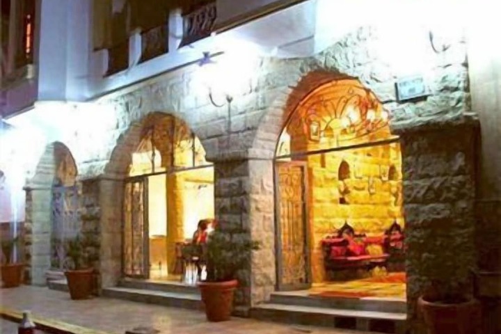 Hotel 12 of 12