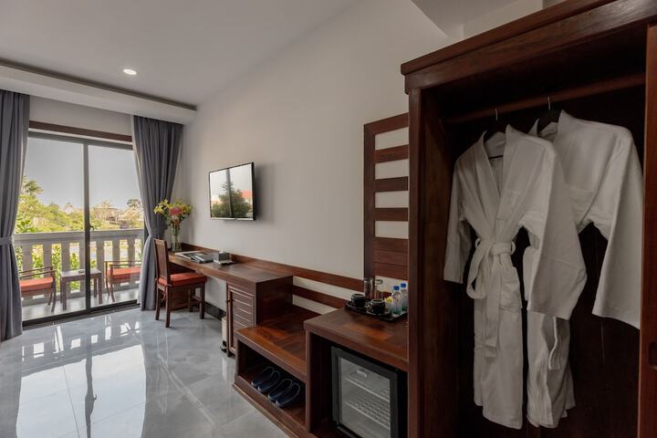 Room 37 of 88