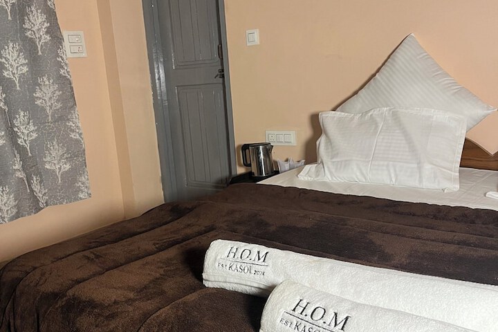 Room 17 of 53