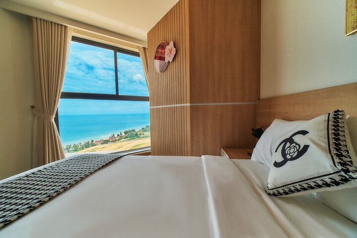 Room 16 of 130