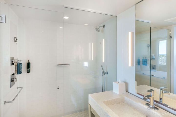 Bathroom shower