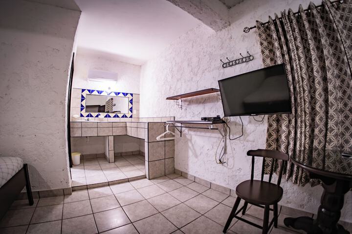 Room 35 of 64