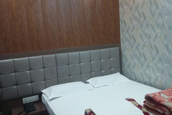 Room 19 of 79