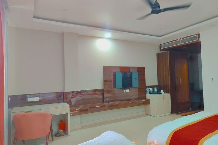 Room 19 of 31