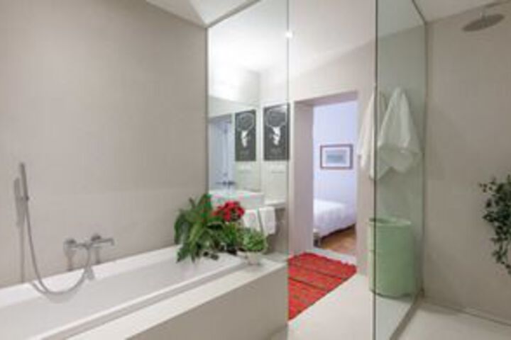 Room 2 of 22