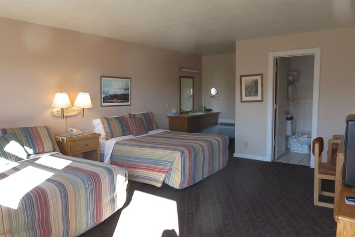 Room 6 of 14
