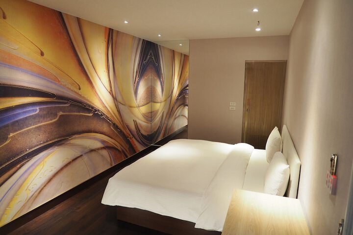 Room 25 of 45