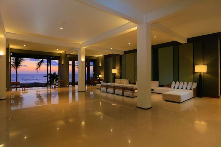 Lobby Entry