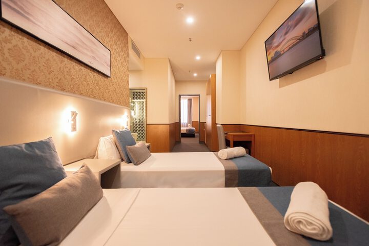 Room 15 of 49