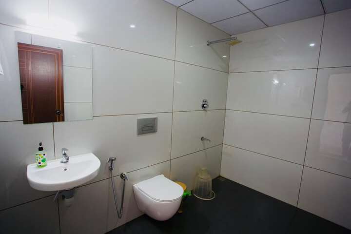 Room 12 of 35