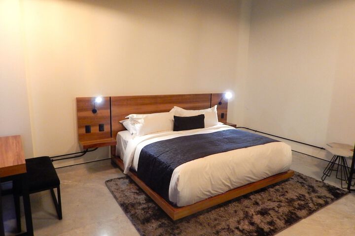 Room 22 of 51