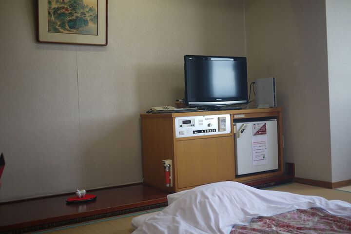 Room 7 of 36