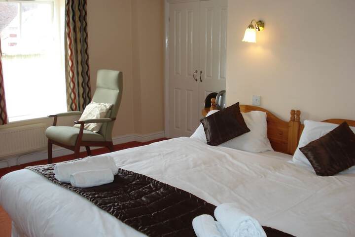 Room 5 of 24