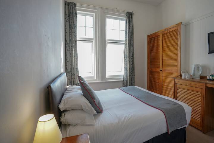 Room 55 of 111