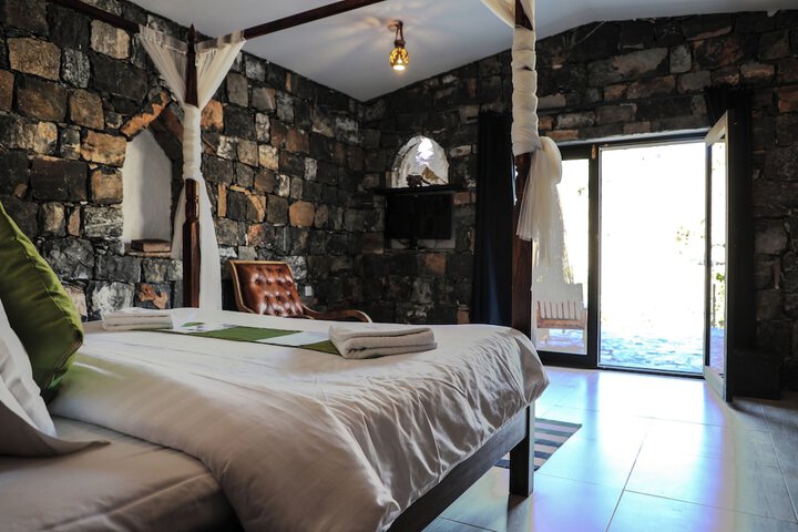 Room 16 of 55