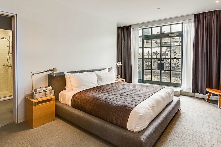 Room 22 of 118