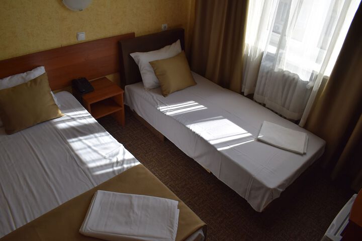 Room 30 of 77