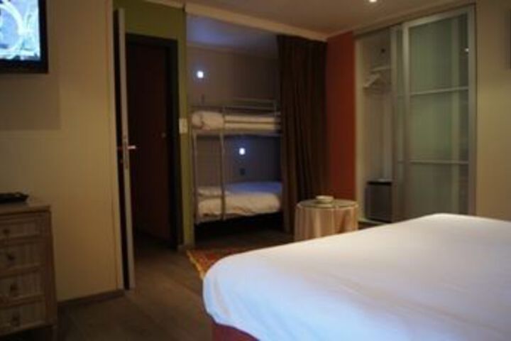Room 75 of 197