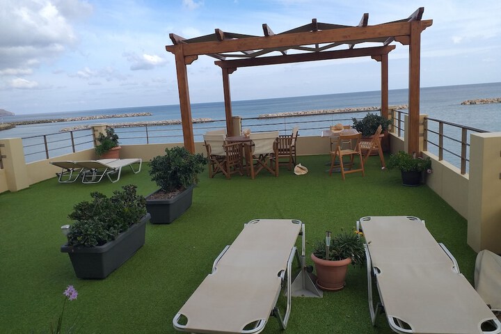 Sundeck 34 of 42